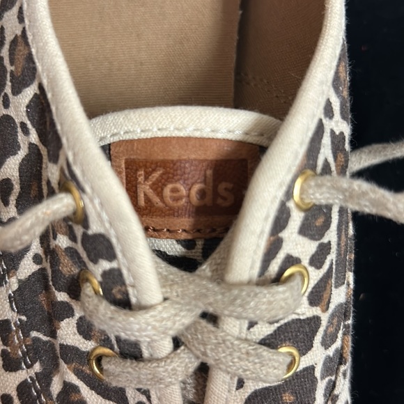 Women’s leopard Keds. Size 7 1/2 - Picture 6 of 6